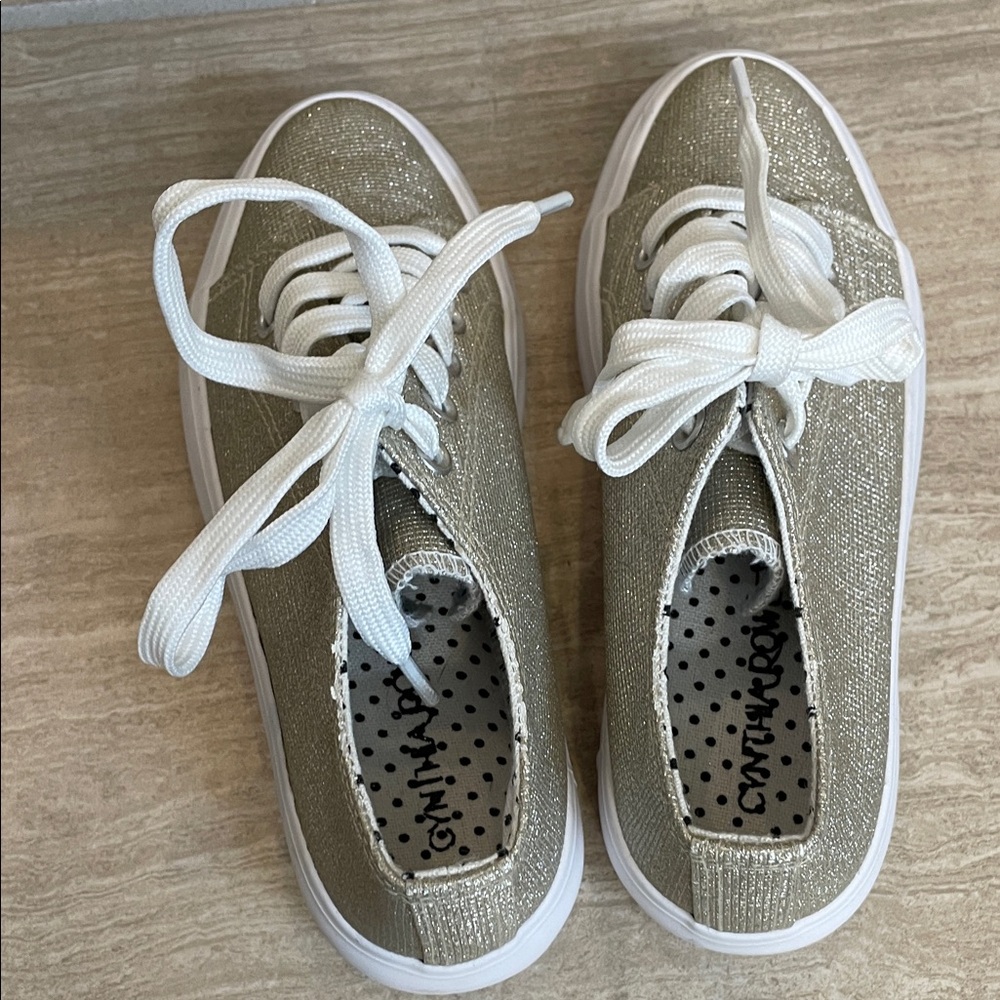 Cynthia Rowley NWOT Girls Size 1  Kids Glittery Gold Sneakers Sparkly - Picture 6 of 8